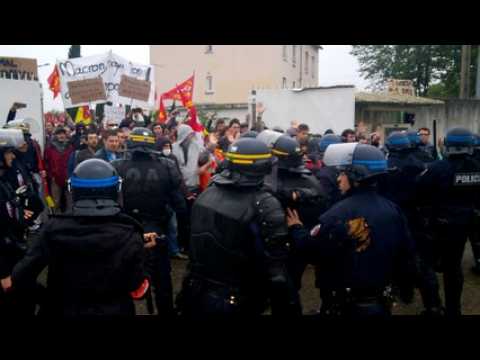 Manifestation à Arkema Pierre-Bénite lors de la visite d'Emmanuel Macron