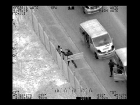 Les images de l'agression des supporters stephanois par des...