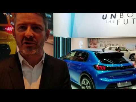 Gilles Vidal, directeur du style de Peugeot évoque le match entre la nouvelle 208 et la nouvelle Clio