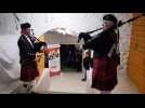 Bagpipers et lancer de chapeau pour les dipl&ocirc;m&eacute;s "Cambridge" du lyc&eacute;e des Augustins de Pontarlier - Label : L'Est Républicain - Category : News