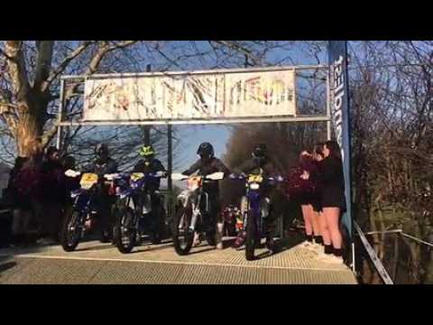 Départ de l enduro Val de Lorraine Classic à Faulx