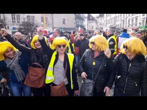 Besançon Manifestation des gilets jaunes Acte XIII Les résistantes en action