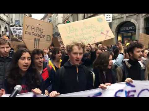Besançon : les lycéens dans la rue pour le climat