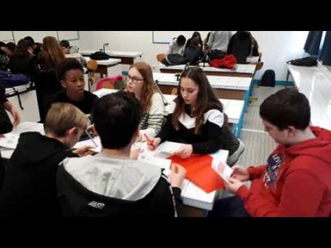 Les 4e de Prévert commencent leur escape game durant la Semaine des Mathématiques 2019