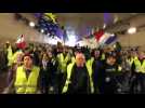 Les gilets jaunes défilent une nouvelle fois dans le tunnel de la Citadelle à Besançon