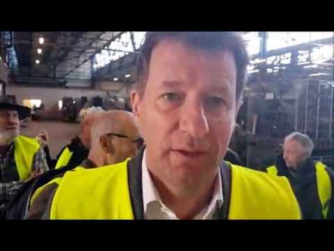 Yannick Jadot, tête de liste EELV aux Européennes, en visite dans l'entreprise Envie 2E à Valentigney (Doubs)