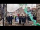 Charge des CRS pour faire reculer les Gilets jaunes &agrave; Besan&ccedil;on - Label : L'Est Républicain - Category : News