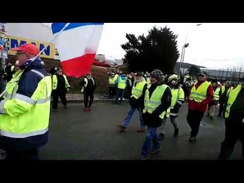 Une centaine de Gilets jaunes au rond-point de Noidans-lès-Vesoul