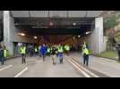 Les Gilets jaunes sortent du tunnel de la Citadelle à Besançon