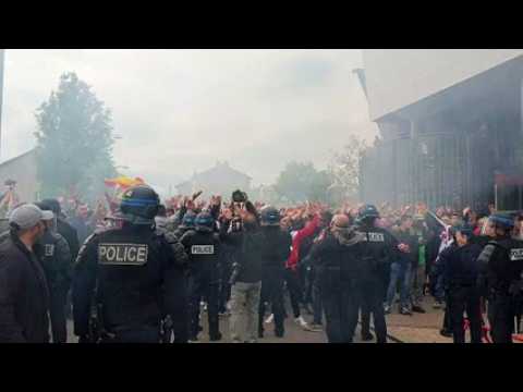 Les supporters de l'ASNL donnent de la voix à une heure et demie du coup d'envoi