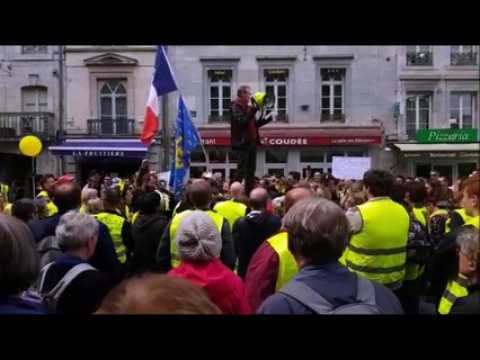 Besançon : 300 gilets jaunes réunis pour l'acte XXVII