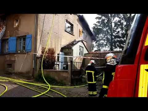 Une maison entièrement ravagée par les flammes à  Prény