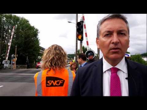 Jérôme Grand, directeur territorial SNCF Réseau Bourgogne Franche-Comté, rappelle quelques règles concernant la sécurité sur les passages à niveau en général