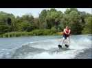 Club de ski nautique de Pont-à-Mousson :  Justine et Robin font leur baptême de ski sur la Moselle