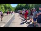 Le passage des coureurs au sommet de la côte de Maron