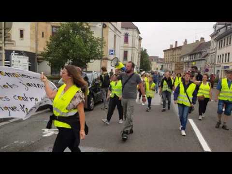 Les gilets jaunes de Pontarlier et Besançon manifestent à Pontarlier