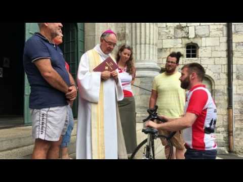 A Besançon, des cycliste partent en pèlerinage à Saint-Jacques de Compostelle