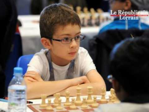 Le Messin Théo, 8 ans, place ses pions sur l'échiquier mondial