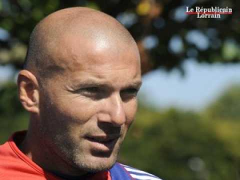Zinédine Zidane de retour chez les Bleus