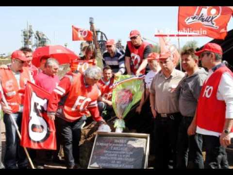 Les salariés FO d'ArcelorMittal enterrent les promesses non tenues de François Hollande