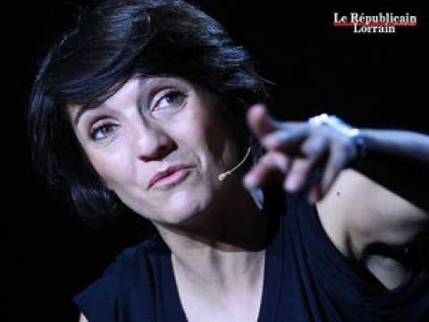 Florence Foresti fait le plein aux Arènes