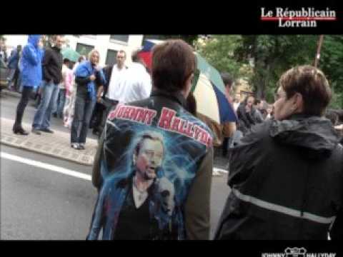 Les fans de Johnny reviennent sur le devant de la scène