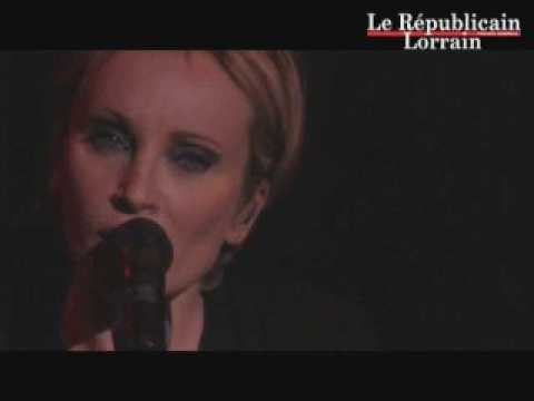 Patricia Kaas à Moscou pour gagner l'Eurovision (1)