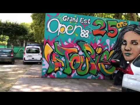 Tennis - petite visite du village du Grand Est Open 88 de Contrexéville