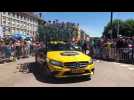 Tour de France : le défilé des voitures des directeurs sportifs au départ de Saint-Dié