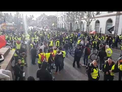 Les manifestants place Broglie