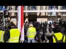 ActeXIV des gilets jaunes : les manifestants devant le Printemps à Strasbourg