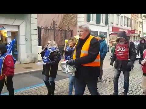 Altkirch : une manifestation en musique contre la fermeture de la maternité