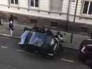 Une voiture retourn&eacute;e pr&egrave;s du lyc&eacute;e Cassin &agrave; Strasbourg - Label : Les Dernières Nouvelles d'Alsace - Category : News