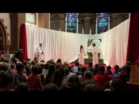 Mulhouse: Adam, Eve, les rois mages et les anges à la paroisse Sainte-Thérèse