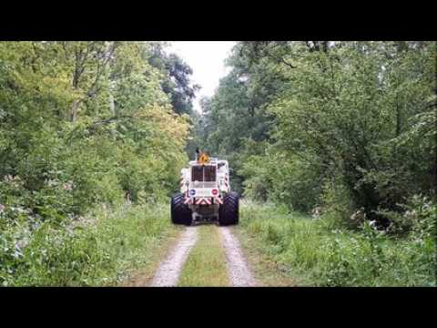 camion vibrateur monté