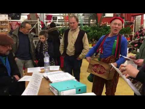 Mistral Gagnant à l'orgue de barbarie sur le marché de Noël de Remiremont