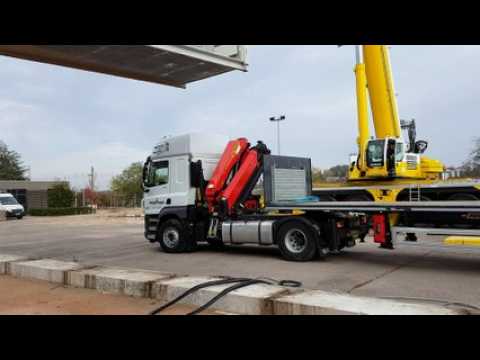Démontage de 48 structures modulaires installées il y a 4 ans dans la cour du lycée Lapicque d'Epinal