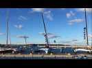 Le public admiratif devant les bateaux de la class Ultime, catégorie star de cette Route du Rhum