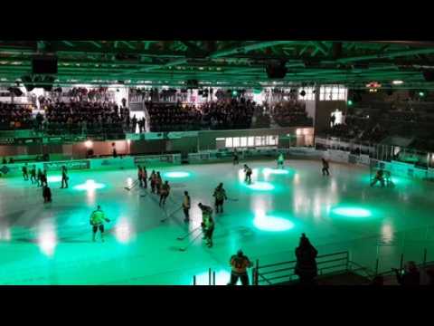 Ambiance à la patinoire d'Epinal avant le match de coupe de France entre Epinal et Strasbourg