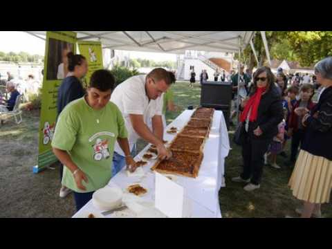 Une tarte aux mirabelles géante pour la bonne cause