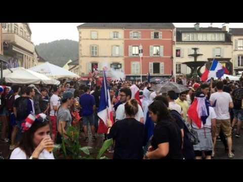 Scène de liesse à Remiremont