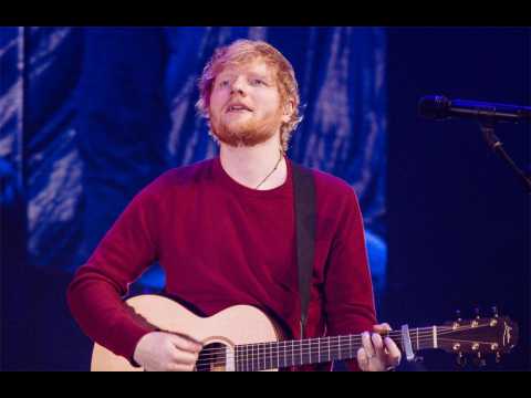 Ed Sheeran films new music video in a pub!