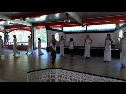 Répétition des Miss Lorraine 15-17 ans sur la musique Let Her Go de Passenger