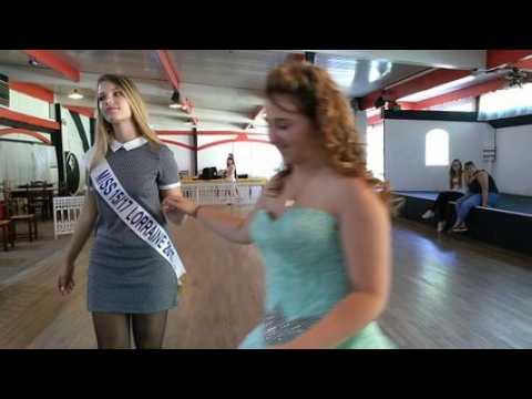 Répétition des Miss Lorraine 15-17 ans avant l'élection qui aura lieu samedi 15 septembre au Girmont-Val-d'Ajol