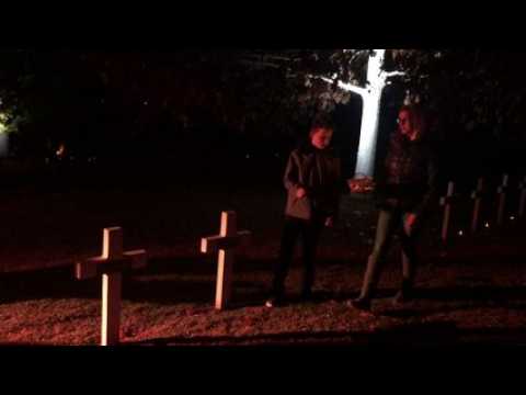 Illumination de la nécropole franco-allemande de Bertrimoutier par des collégiens