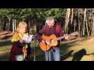 Le duo Sabine et Denis, de la Compagnie "C'est pour rire" ont &eacute;crit leur version de "Lib&eacute;r&eacute;e d&eacute;livr&eacute;e" sur le th&egrave;me de la guerre - Label : Vosges Matin - Category : News