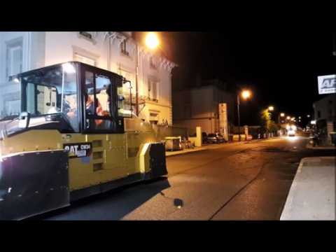 Dernière phase de travaux rue du Général-Leclerc à Remiremont avec la pose d'enrobés