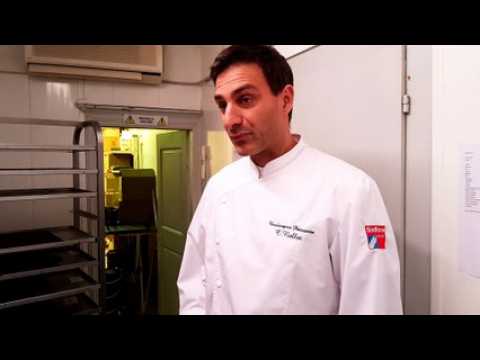 Pâques : Christophe Nollot chocolatier explique la fabrication des chocolats