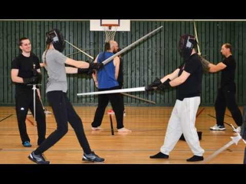 Les "Lames d'en temps", une école d'arts martiaux historiques européens ouvre à Thann