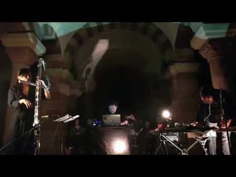 "Echoplasme" de HANATSU Miroir et ErikM au festival "Musiques éclatées"